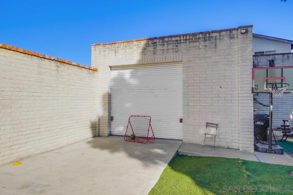 215 217 Willie James Jones Ave Property Photo 13