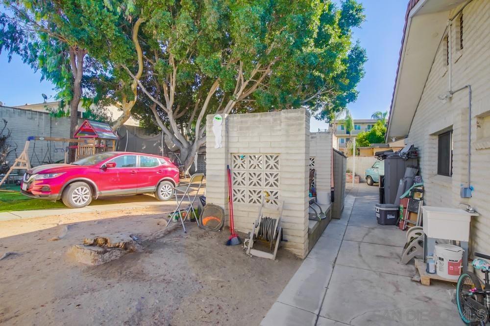 215 217 Willie James Jones Ave Property Photo 46