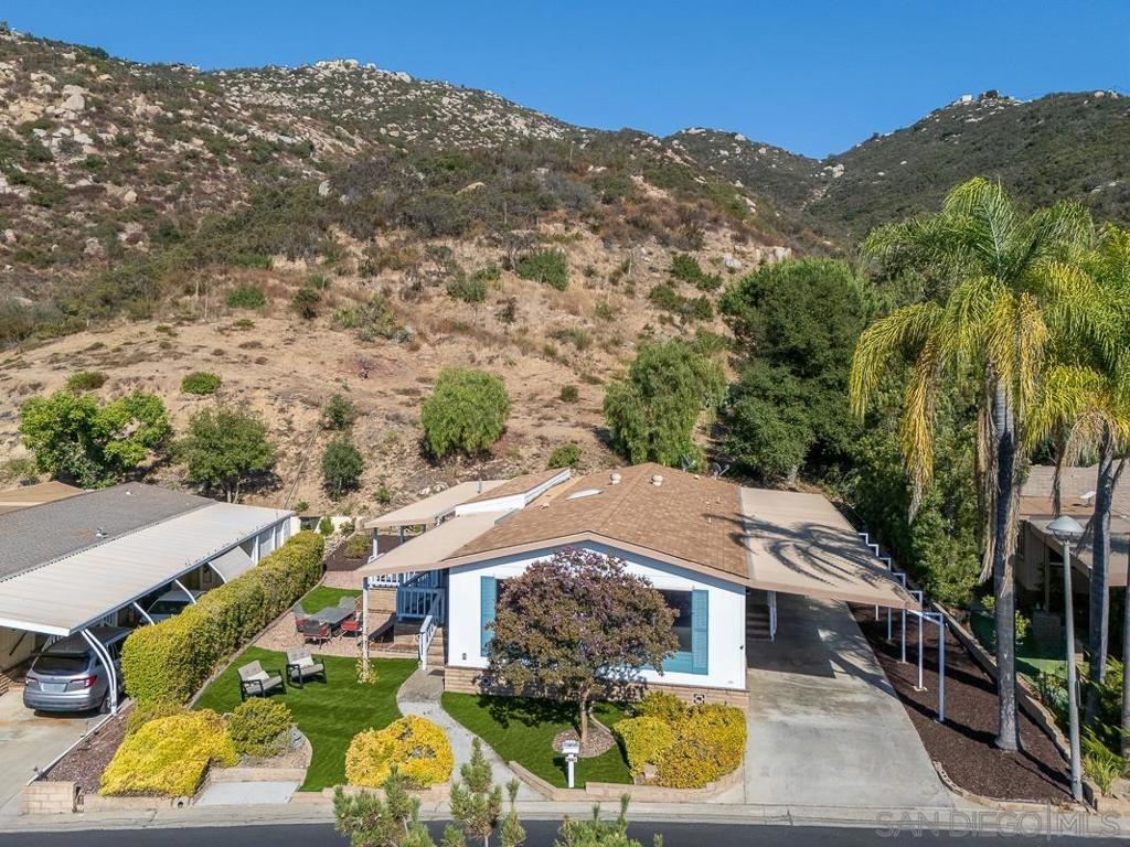 8975 Lawrence Welk Dr Spc 305 Property Photo 6