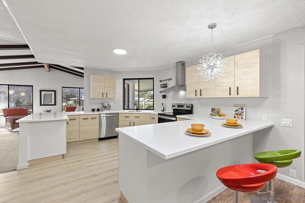 8975 Lawrence Welk Dr Spc 305 Property Photo 13