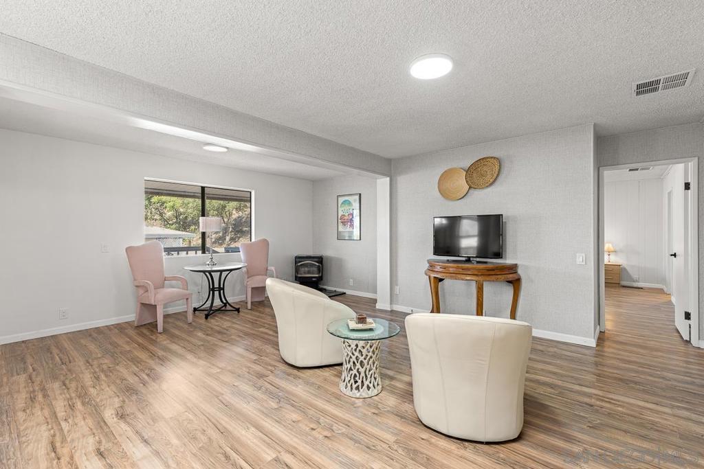 8975 Lawrence Welk Dr Spc 305 Property Photo 18