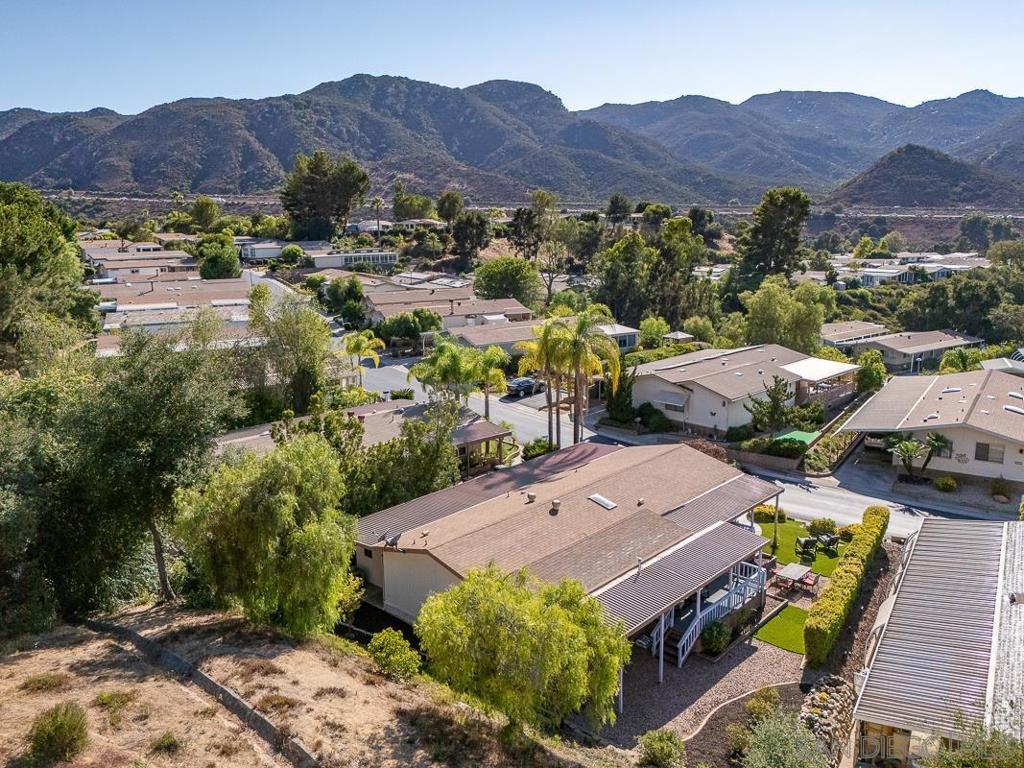 8975 Lawrence Welk Dr Spc 305 Property Photo 25