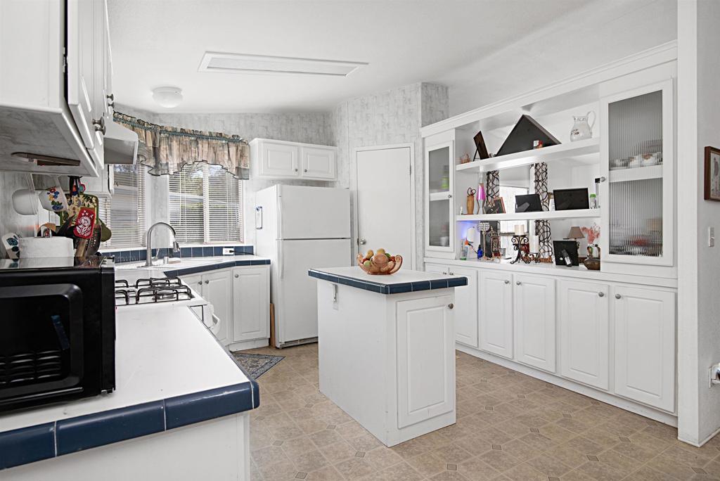 2030 Black Canyon Rd 29 Property Photo 3