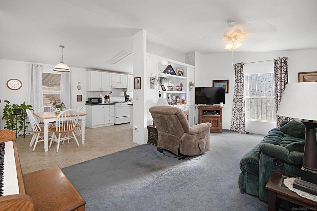 2030 Black Canyon Rd 29 Property Photo 4