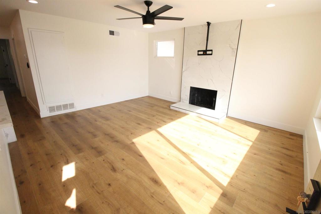 7454 Batista St Property Photo 11
