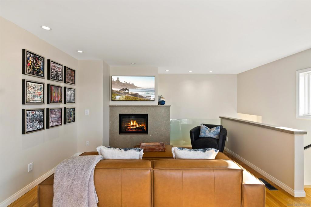 253 Gravilla Street Property Photo 4
