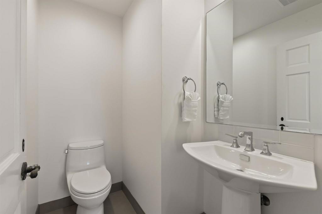253 Gravilla Street Property Photo 25