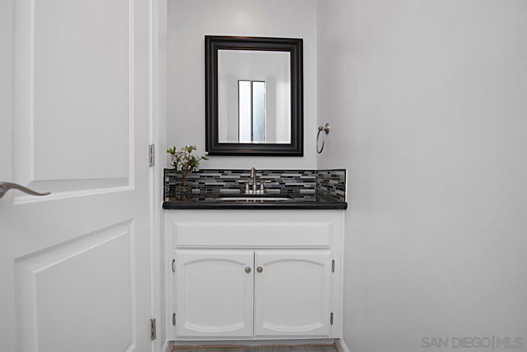 952 Intrepid Ct. Property Photo 8