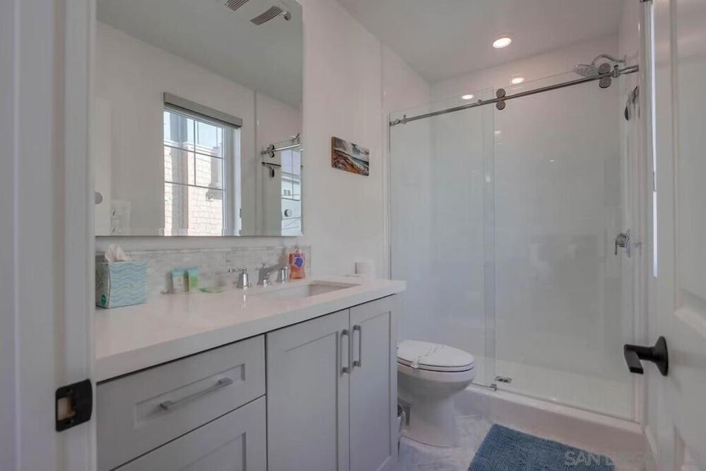 834 Santa Barbara Pl Property Photo 23
