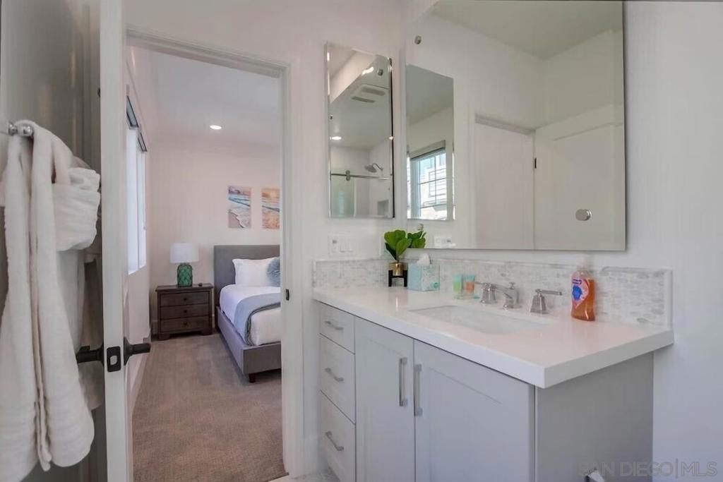 834 Santa Barbara Pl Property Photo 28