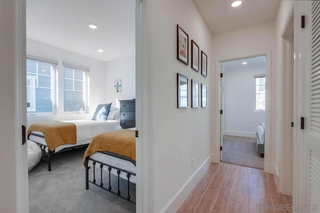 834 Santa Barbara Pl Property Photo 31