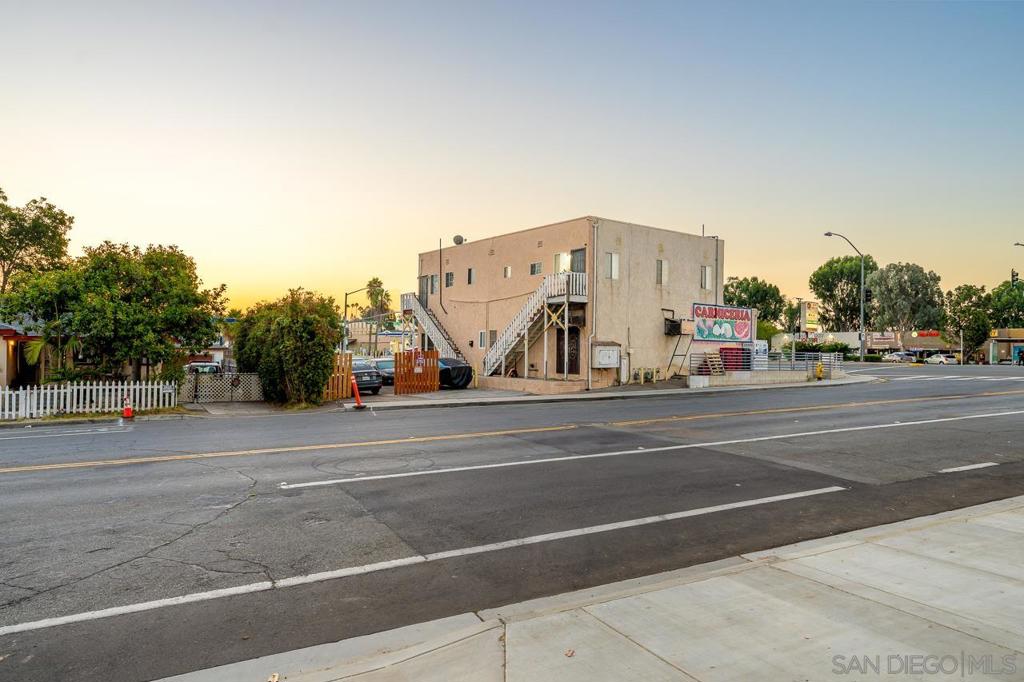 7968 Broadway Property Photo 4
