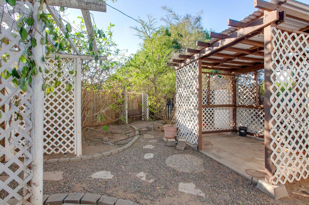228 E 15th Ave Property Photo 18