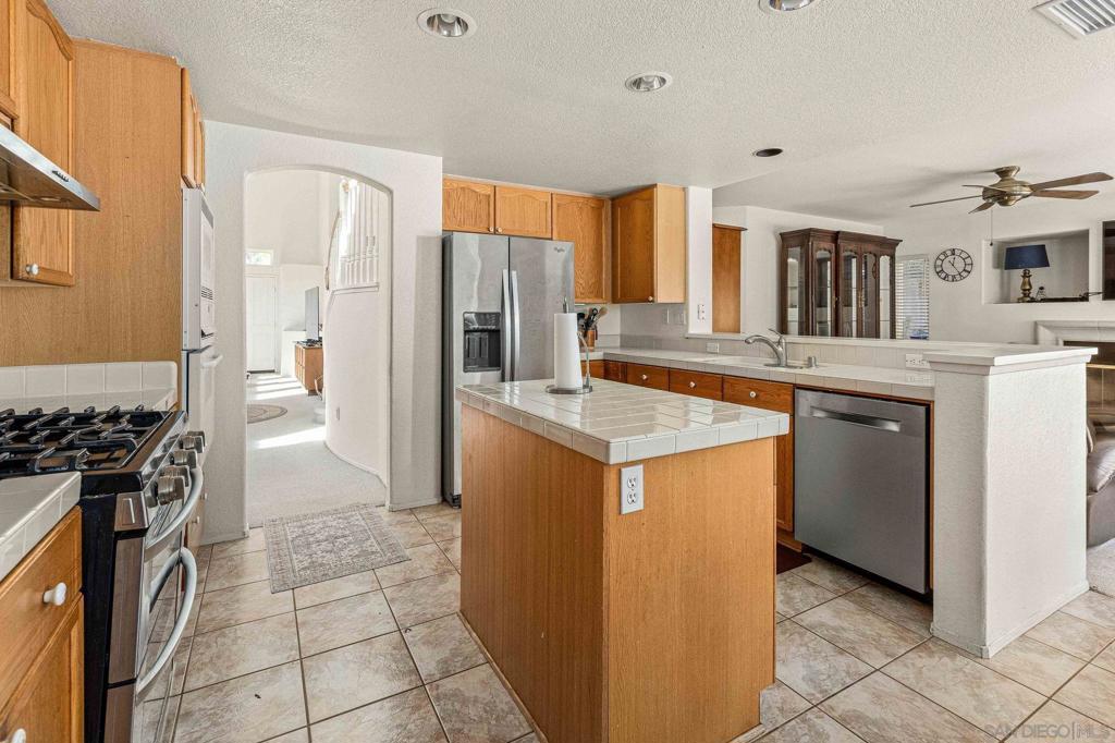 10941 Waterton Road Property Photo 10