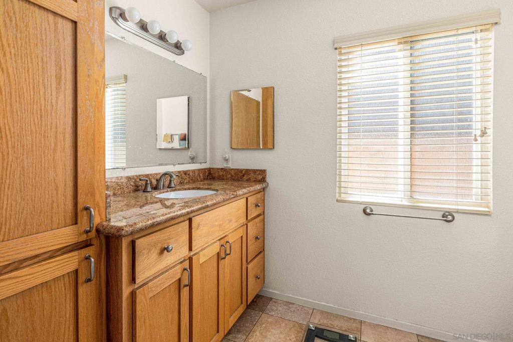 10941 Waterton Road Property Photo 21