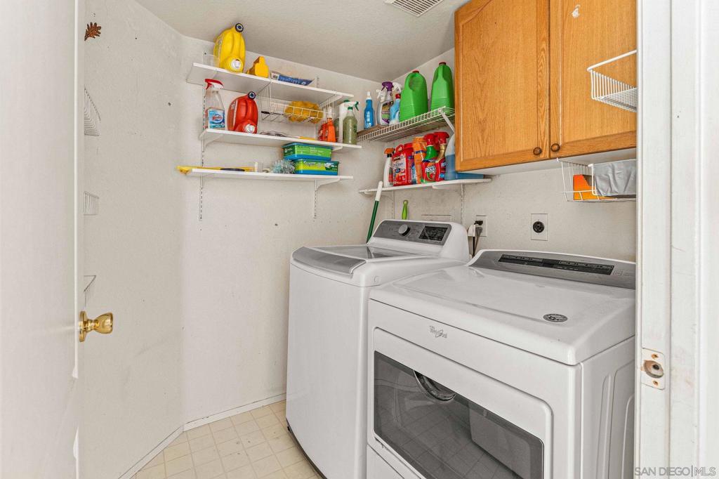 10941 Waterton Road Property Photo 27