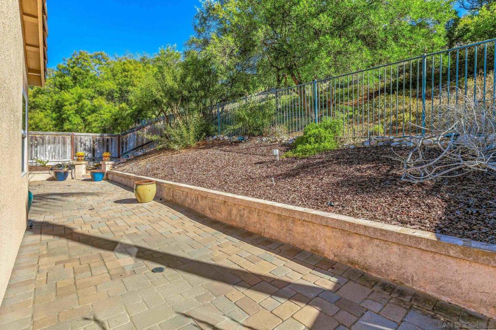 10941 Waterton Road Property Photo 28