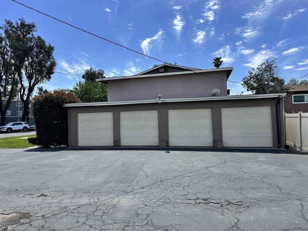 135 Cook St Property Photo 22