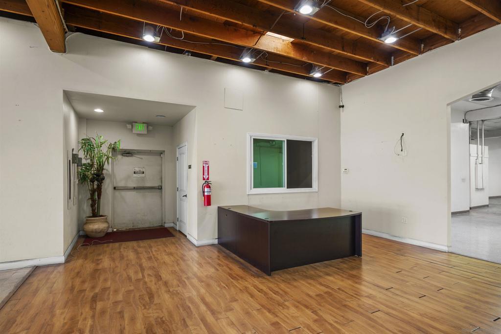 7865 Balboa Ave. Property Photo 25