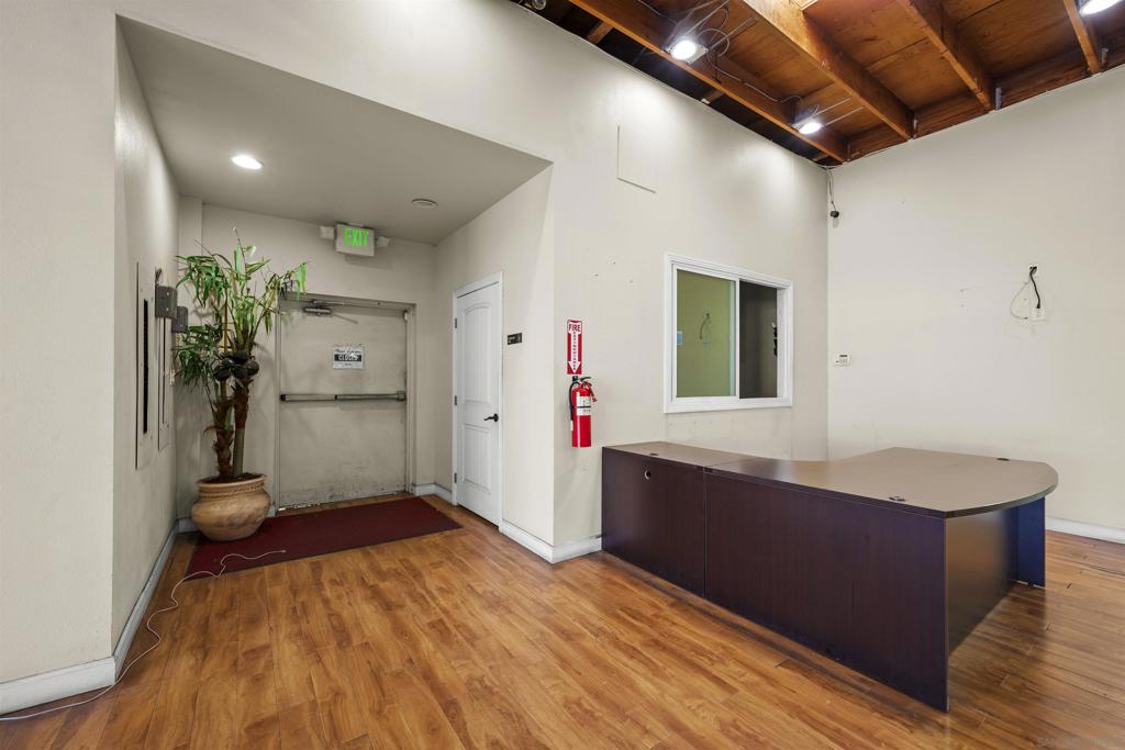 7865 Balboa Ave. Property Photo 26