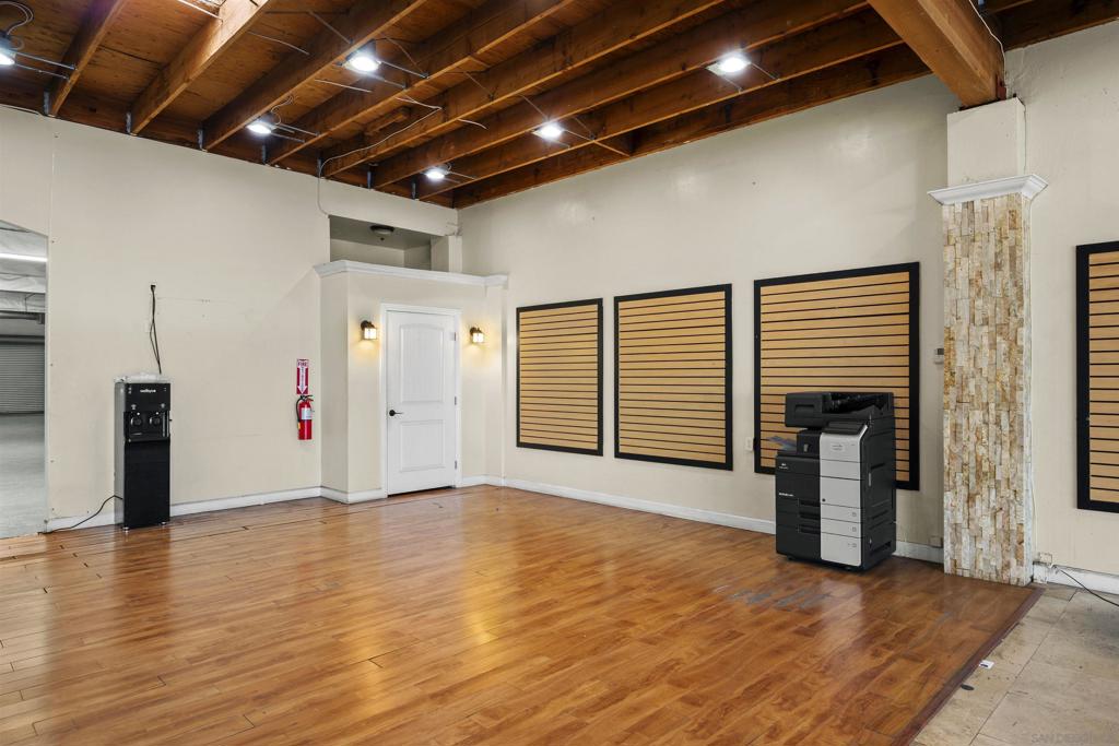 7865 Balboa Ave. Property Photo 29