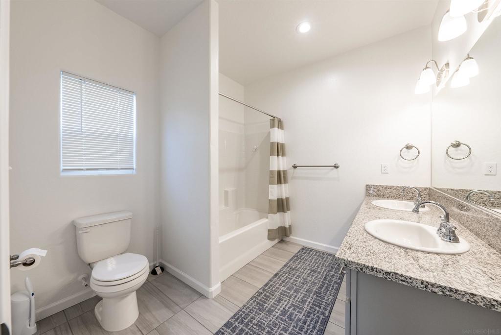 13722 Larkspur Way Property Photo 11