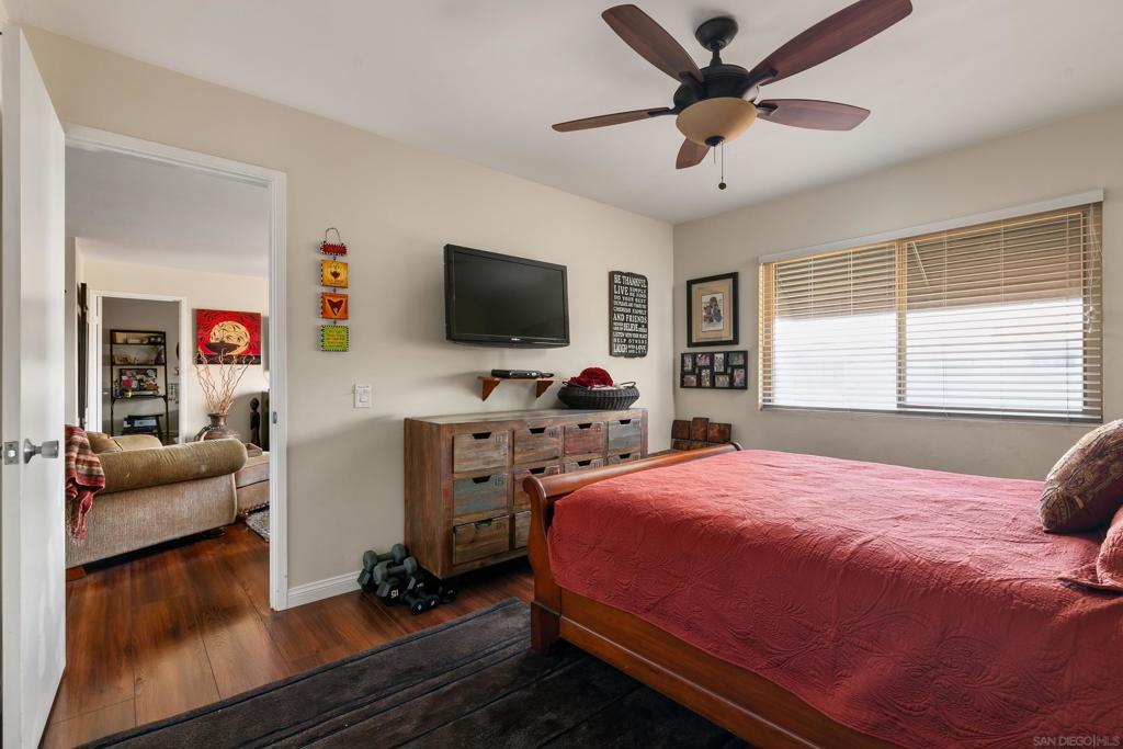 2530 Clairemont Drive 206 Property Photo 10