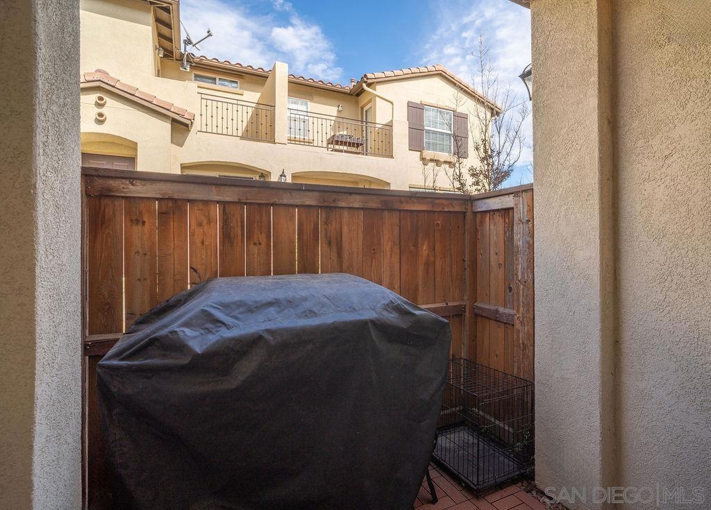 41880 Davenport Way C Property Photo 24