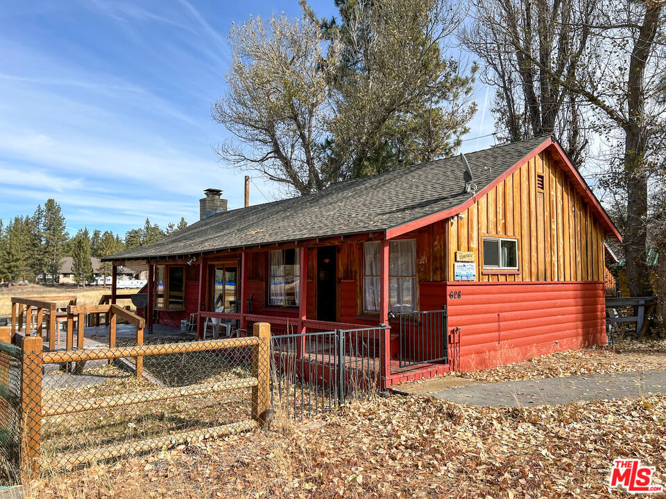 628 Bayview Road Property Photo 1