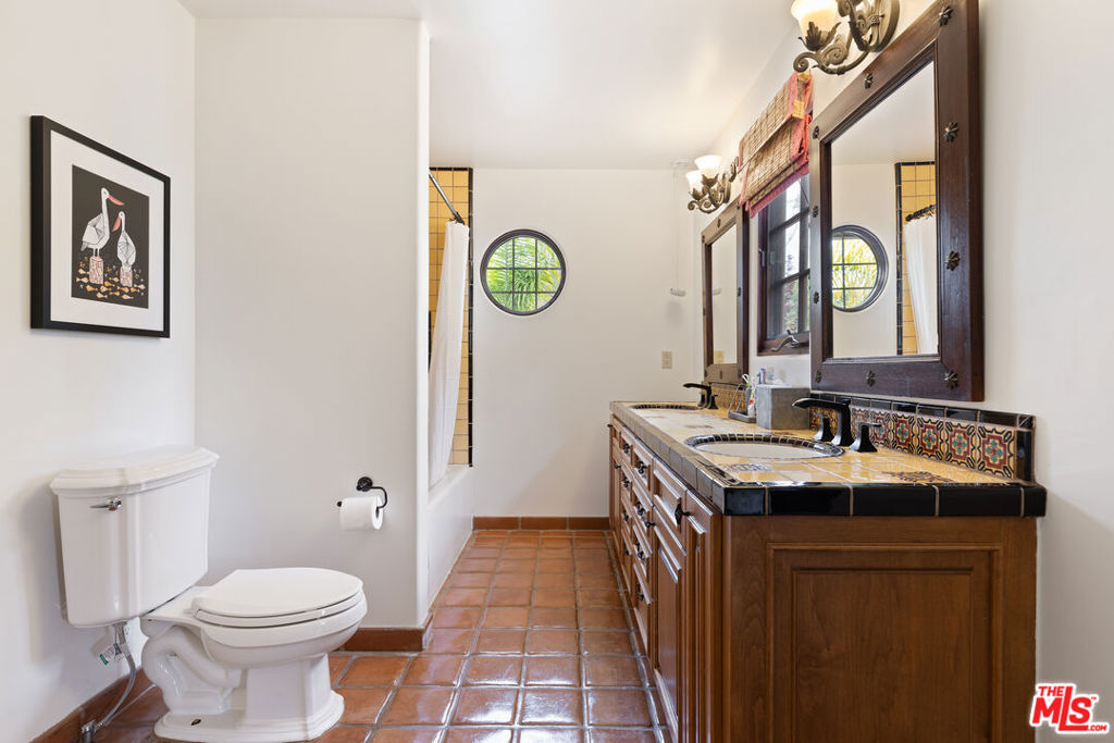906 Iliff Street Property Photo 24