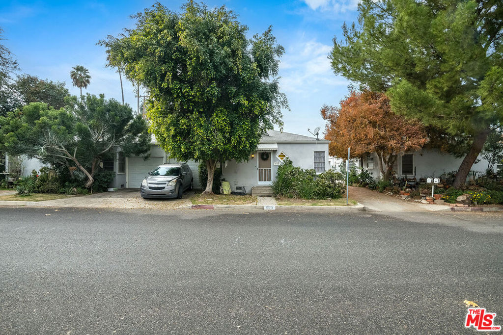 2924 W Riverside Drive Property Photo 14