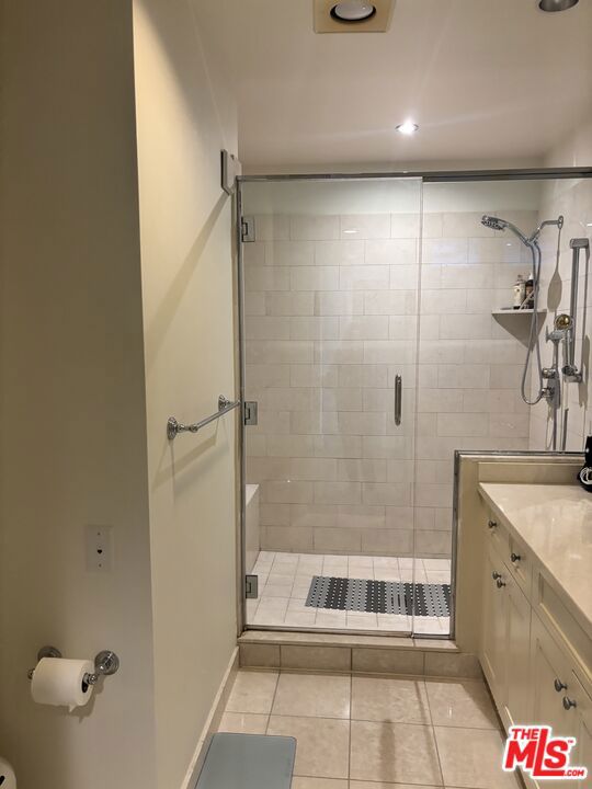 10727 Wilshire Boulevard 2002 Property Photo 44