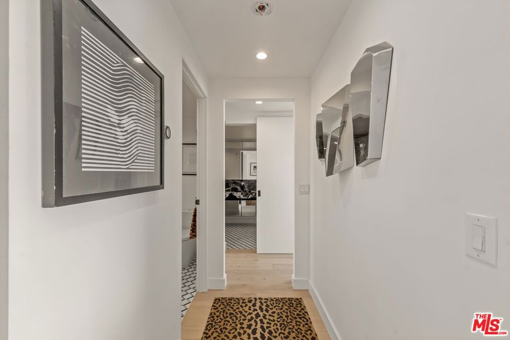 8787 Shoreham Drive 1106 Property Photo 4