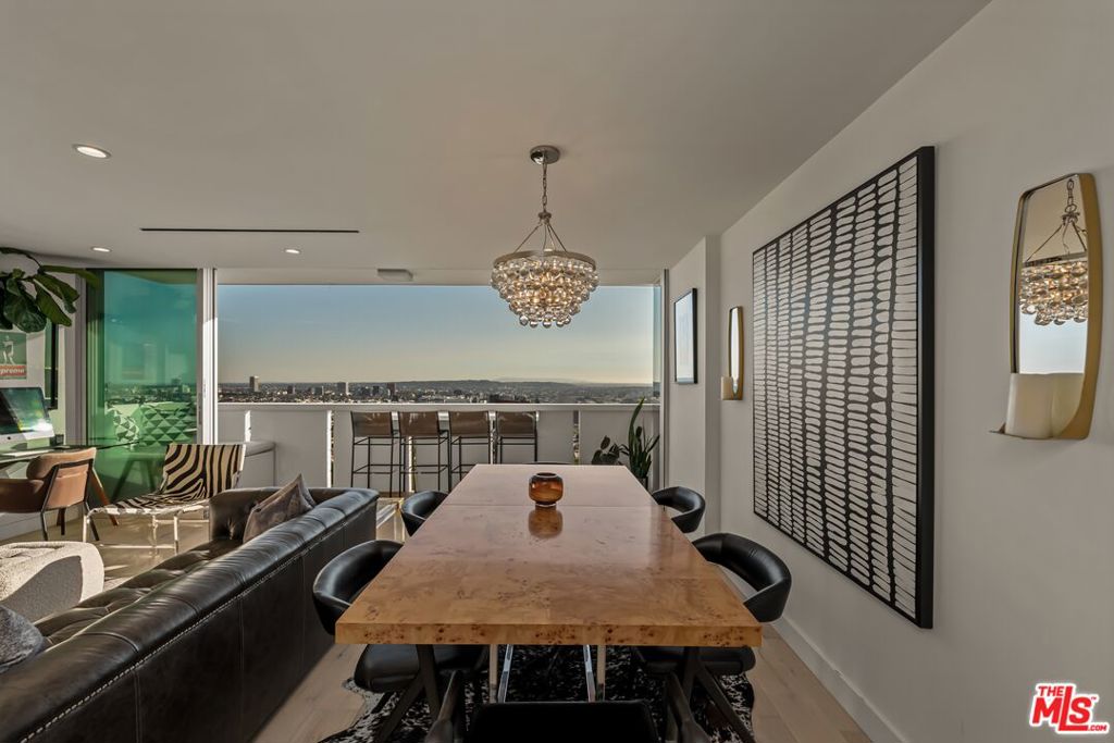 8787 Shoreham Drive 1106 Property Photo 12
