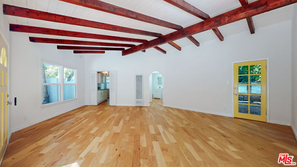 1414 N Beverly Glen Boulevard Property Photo 2