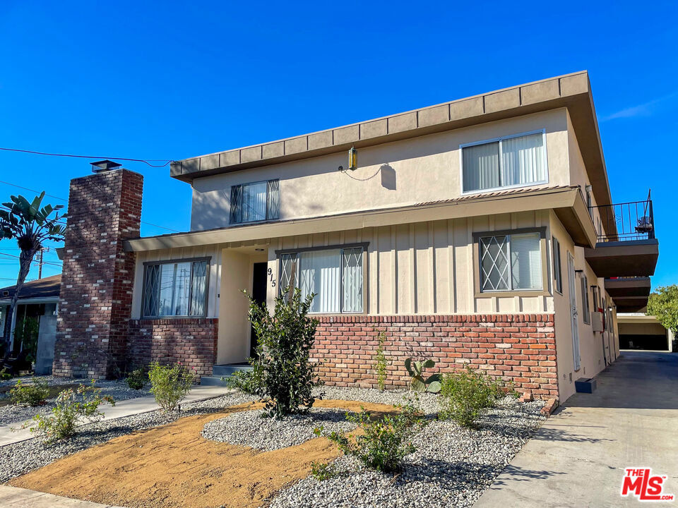 915 Enterprise Avenue Property Photo 1