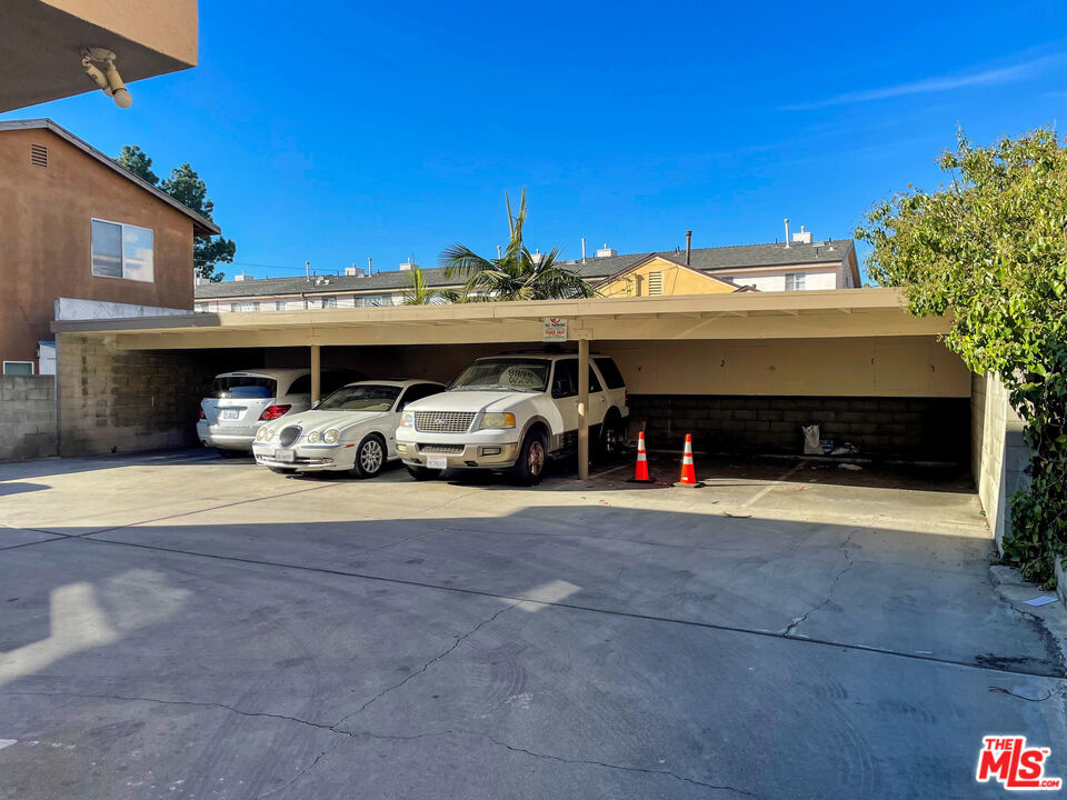 915 Enterprise Avenue Property Photo 13