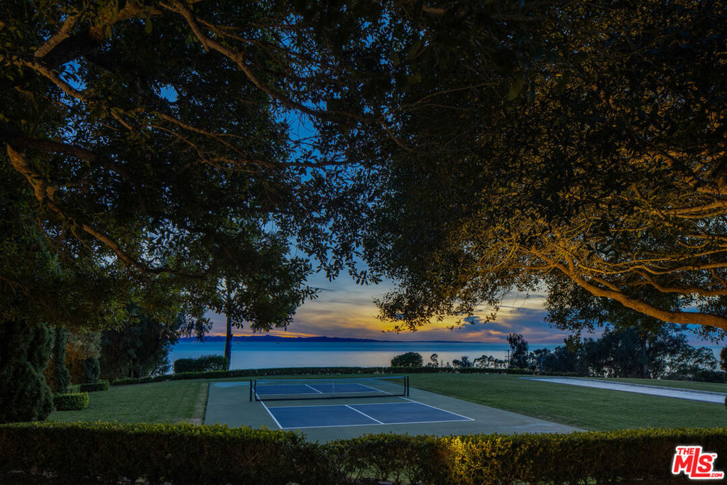 120 Montecito Ranch Lane Property Photo 12