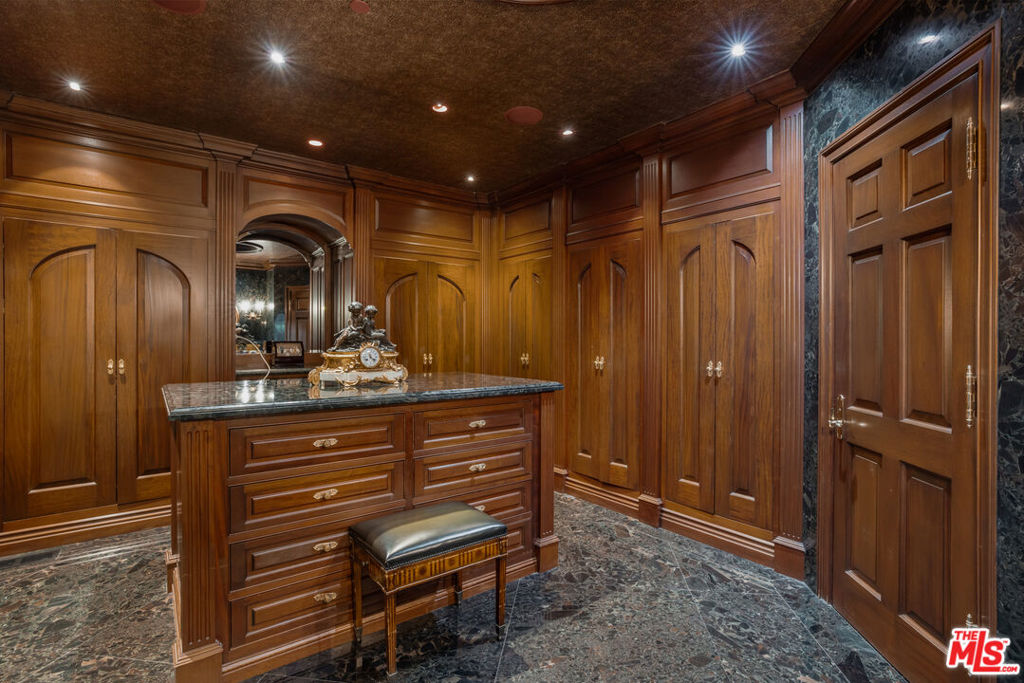 120 Montecito Ranch Lane Property Photo 18