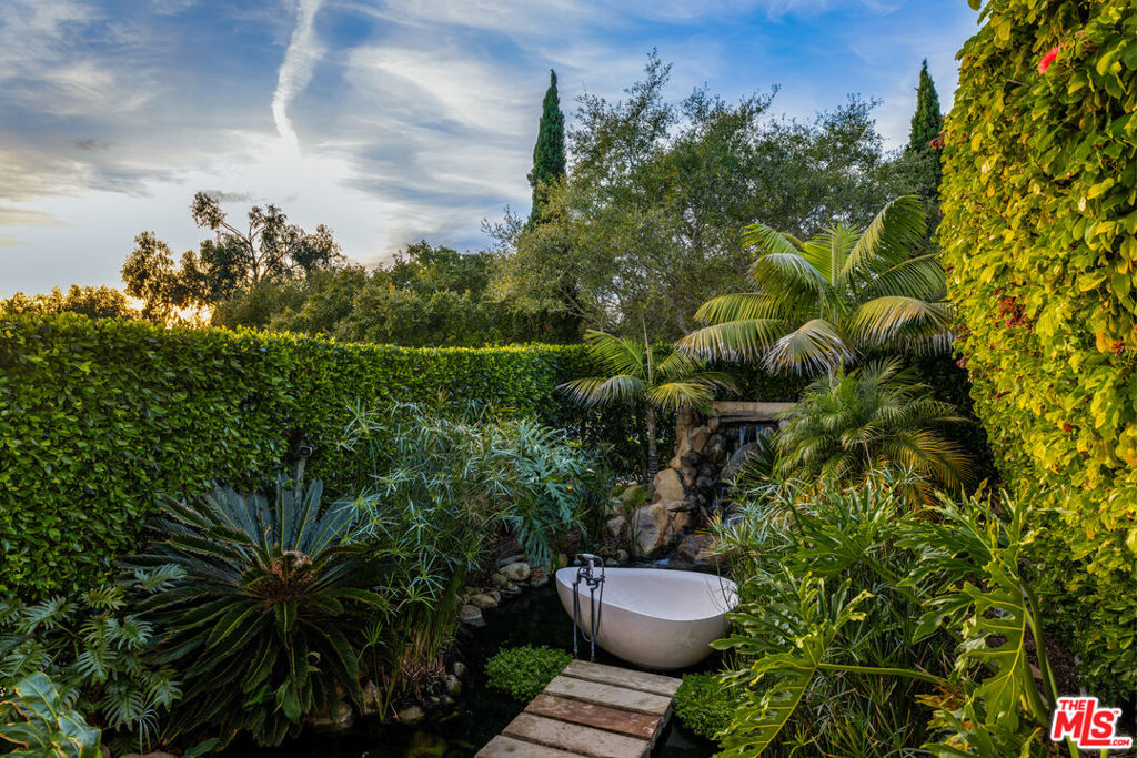 120 Montecito Ranch Lane Property Photo 19