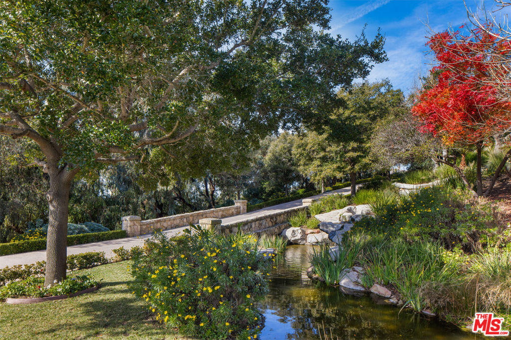 120 Montecito Ranch Lane Property Photo 27