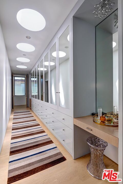 1342 Appleton Way Property Photo 29