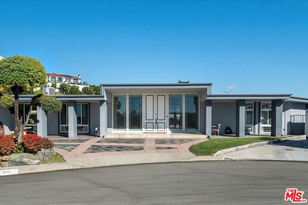 1975 Deermont Road Property Photo 1