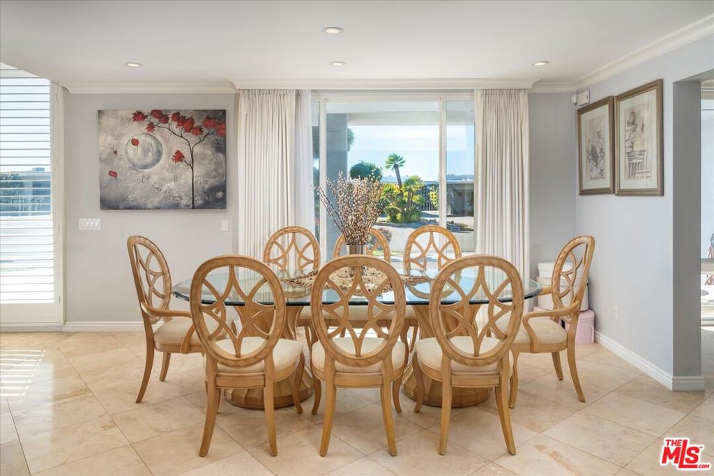 1975 Deermont Road Property Photo 8