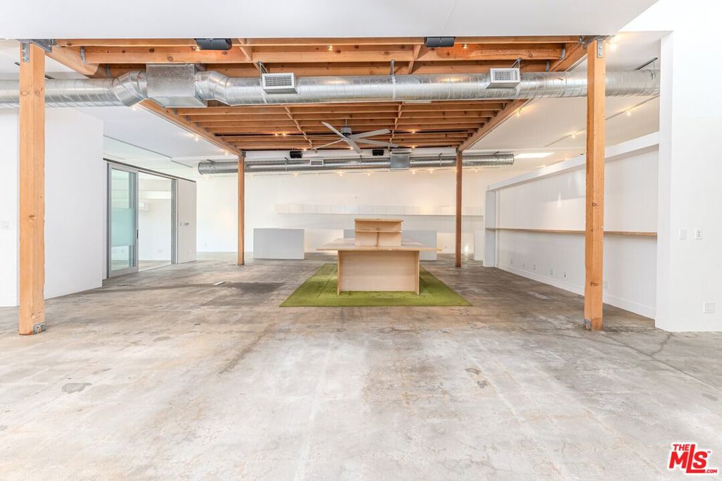 726 N Cahuenga Boulevard Property Photo 3