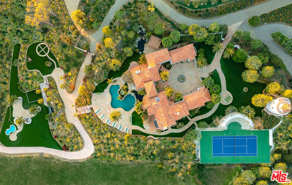 10502 Yellow Hill Road Property Photo 3