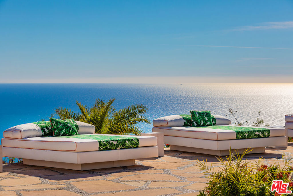 10502 Yellow Hill Road Property Photo 10