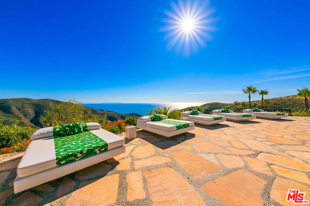 10502 Yellow Hill Road Property Photo 11