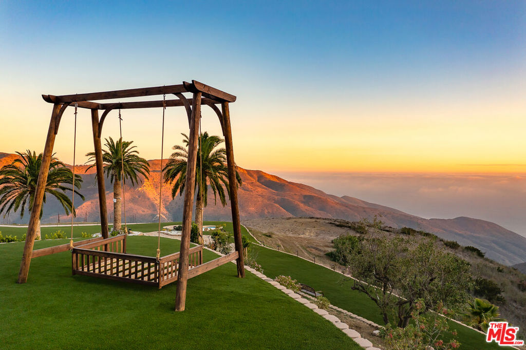 10502 Yellow Hill Road Property Photo 13