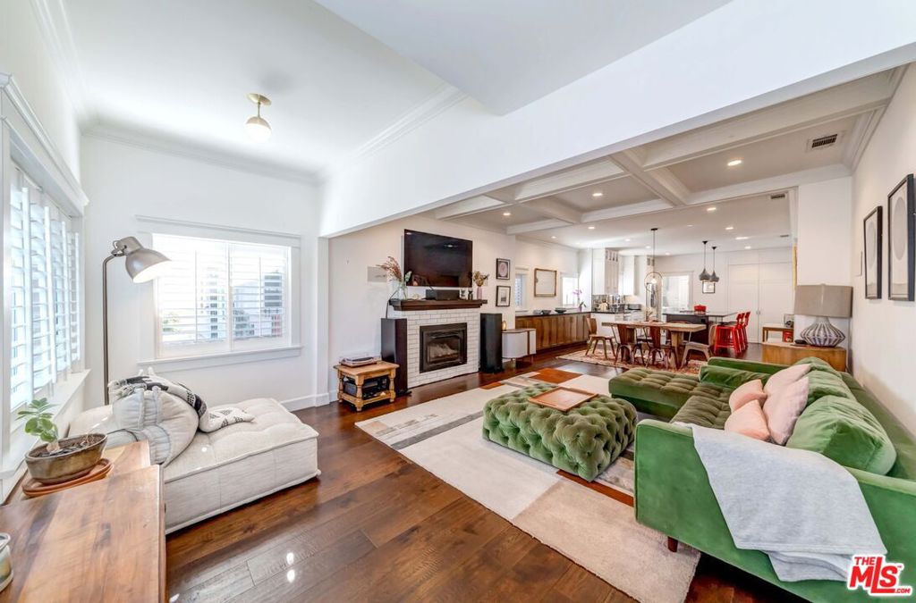 3461 2nd Avenue Property Photo 4